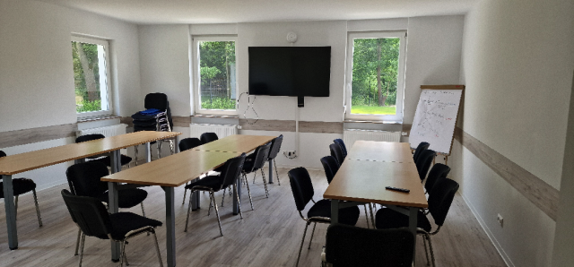 &amp;nbsp;
Aufenthaltsraum mit Küche und Sanitäranlagen